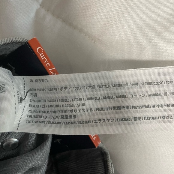 NWT Abercrombie & Fitch Curve Love Ultra High Rise Ankle Straight Jean. Size 26 - Picture 9 of 10